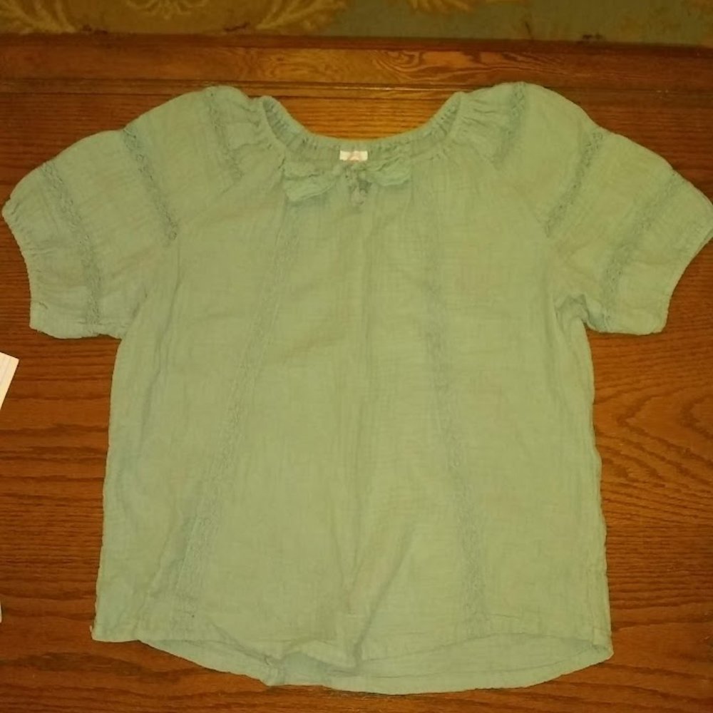 Sage green girl's peasant top XXL (18)